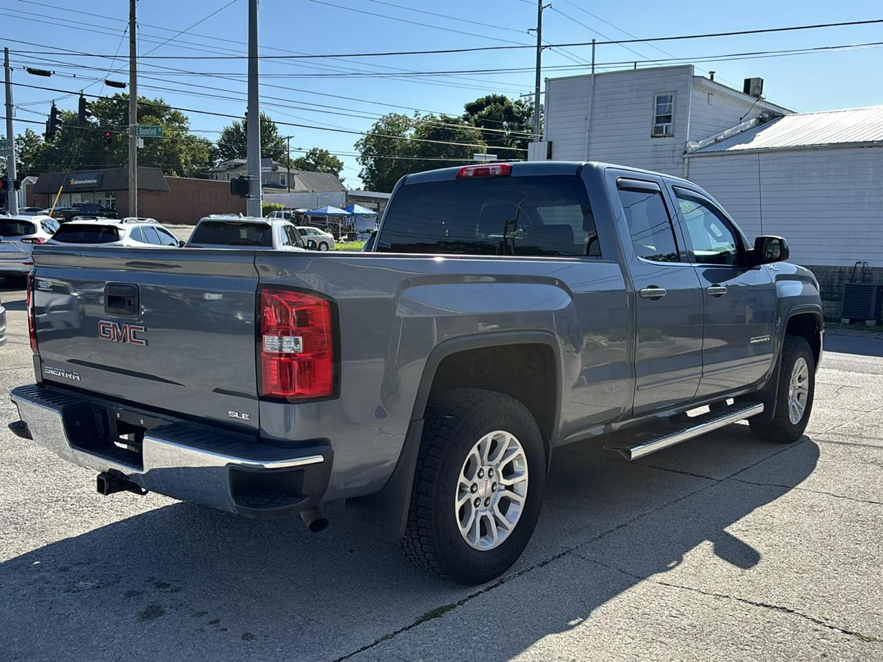 GMC Sierra 1500 4WD Double Cab 143.5" SLE 2016