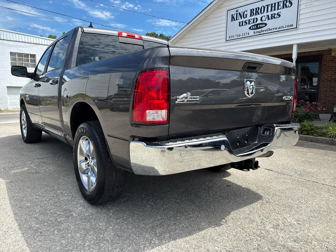 RAM 1500 Big Horn 4x4 Crew Cab 5'7" Box 2018