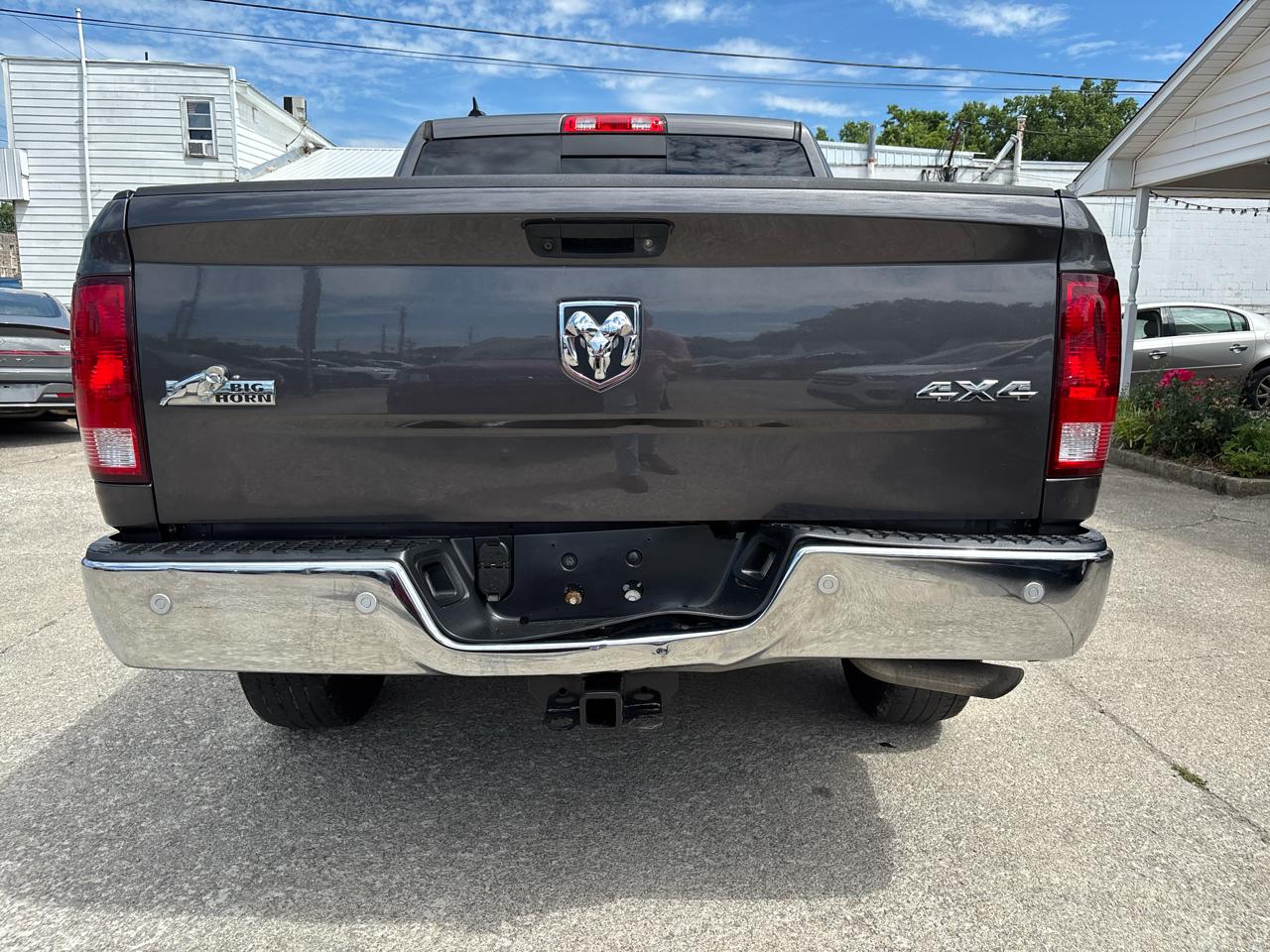 RAM 1500 Big Horn 4x4 Crew Cab 5'7" Box 2018