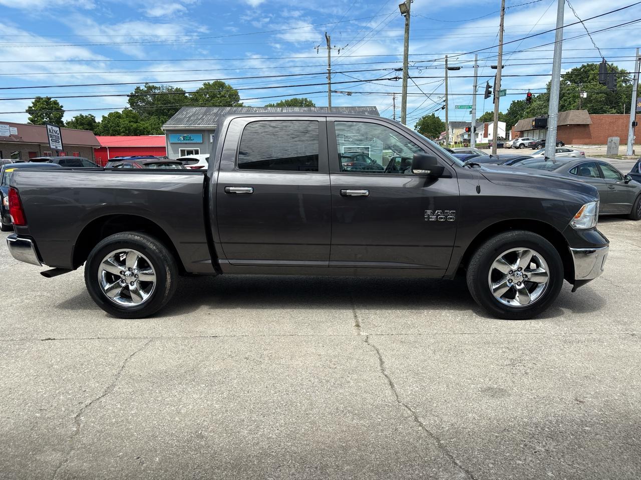 RAM 1500 Big Horn 4x4 Crew Cab 5'7" Box 2018