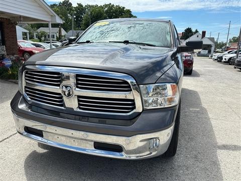 2018 RAM 1500 Big Horn 4x4 Crew Cab 5'7" Box