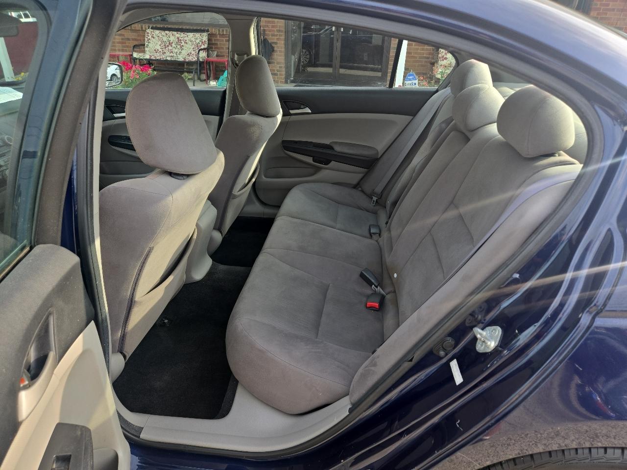 Honda Accord Sdn 4dr I4 Auto LX 2011