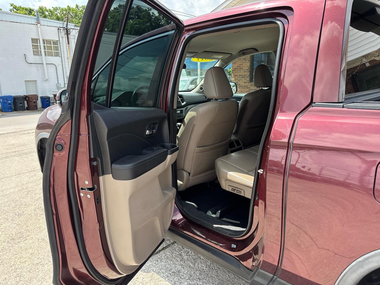 Honda Ridgeline RTL 4x4 Crew Cab 5.3' Bed 2017