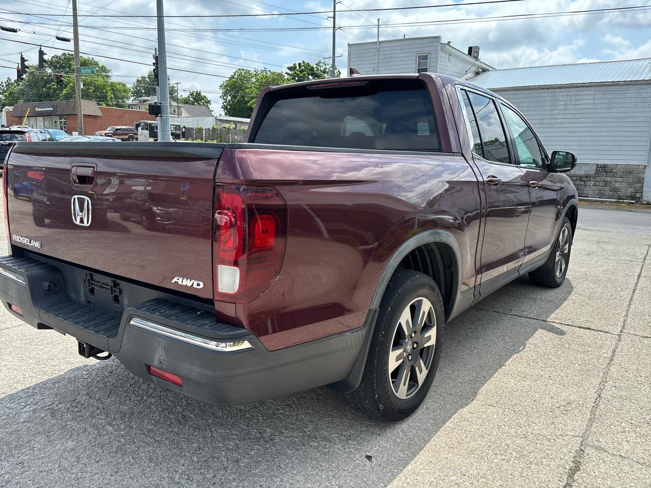 Honda Ridgeline RTL 4x4 Crew Cab 5.3' Bed 2017