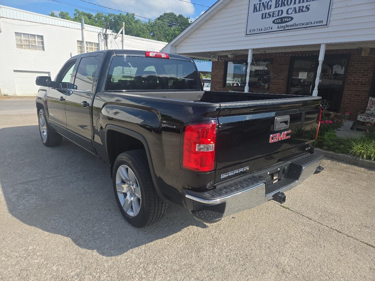 GMC Sierra 1500 4WD Crew Cab 143.5" SLE 2016