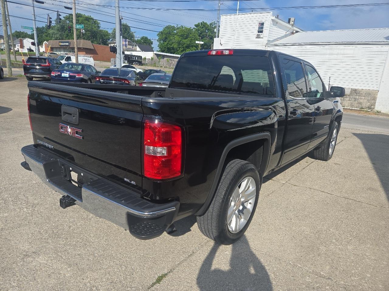 GMC Sierra 1500 4WD Crew Cab 143.5" SLE 2016