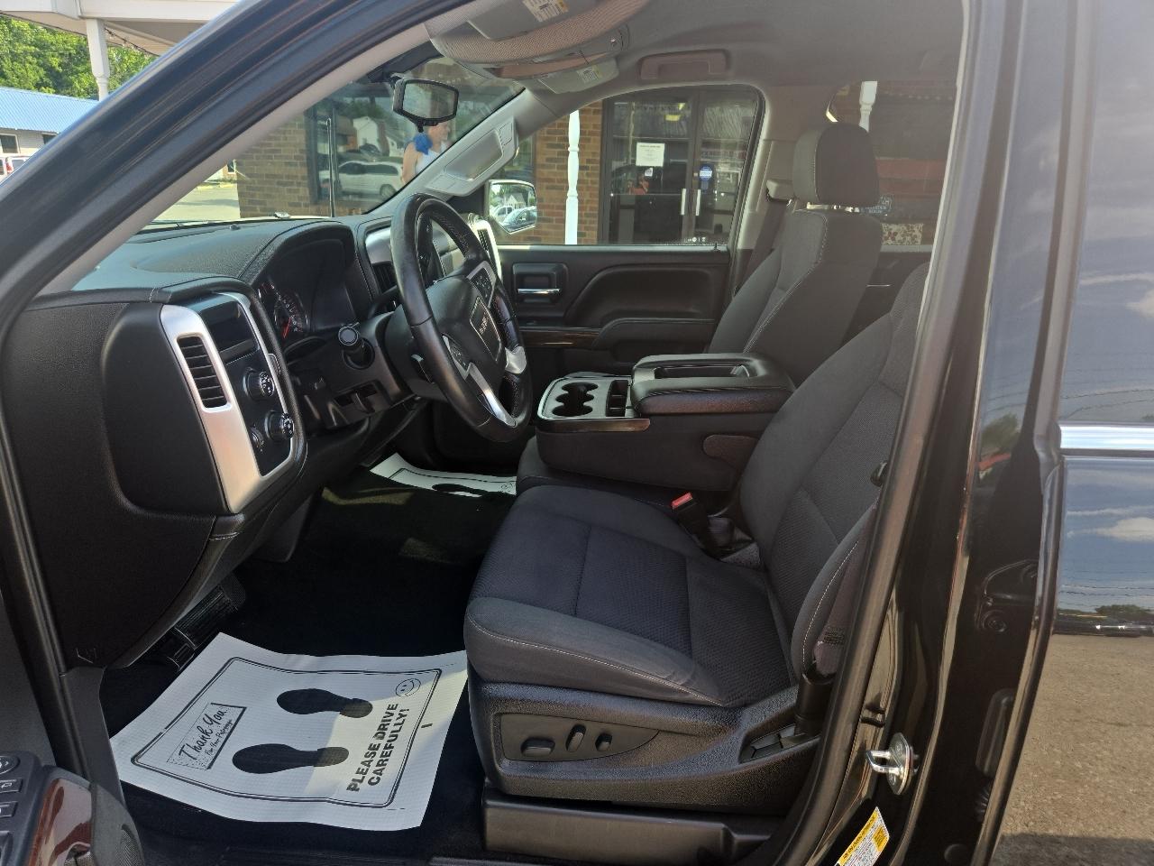 GMC Sierra 1500 4WD Crew Cab 143.5" SLE 2016