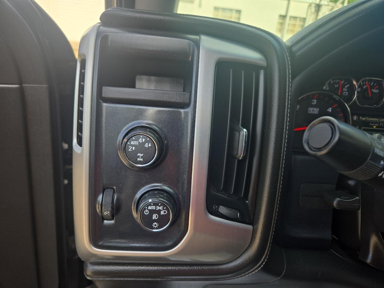 GMC Sierra 1500 4WD Crew Cab 143.5" SLE 2016