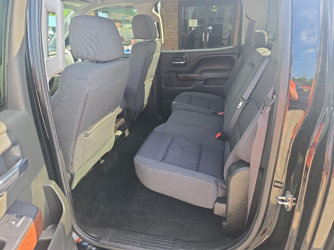 GMC Sierra 1500 4WD Crew Cab 143.5" SLE 2016