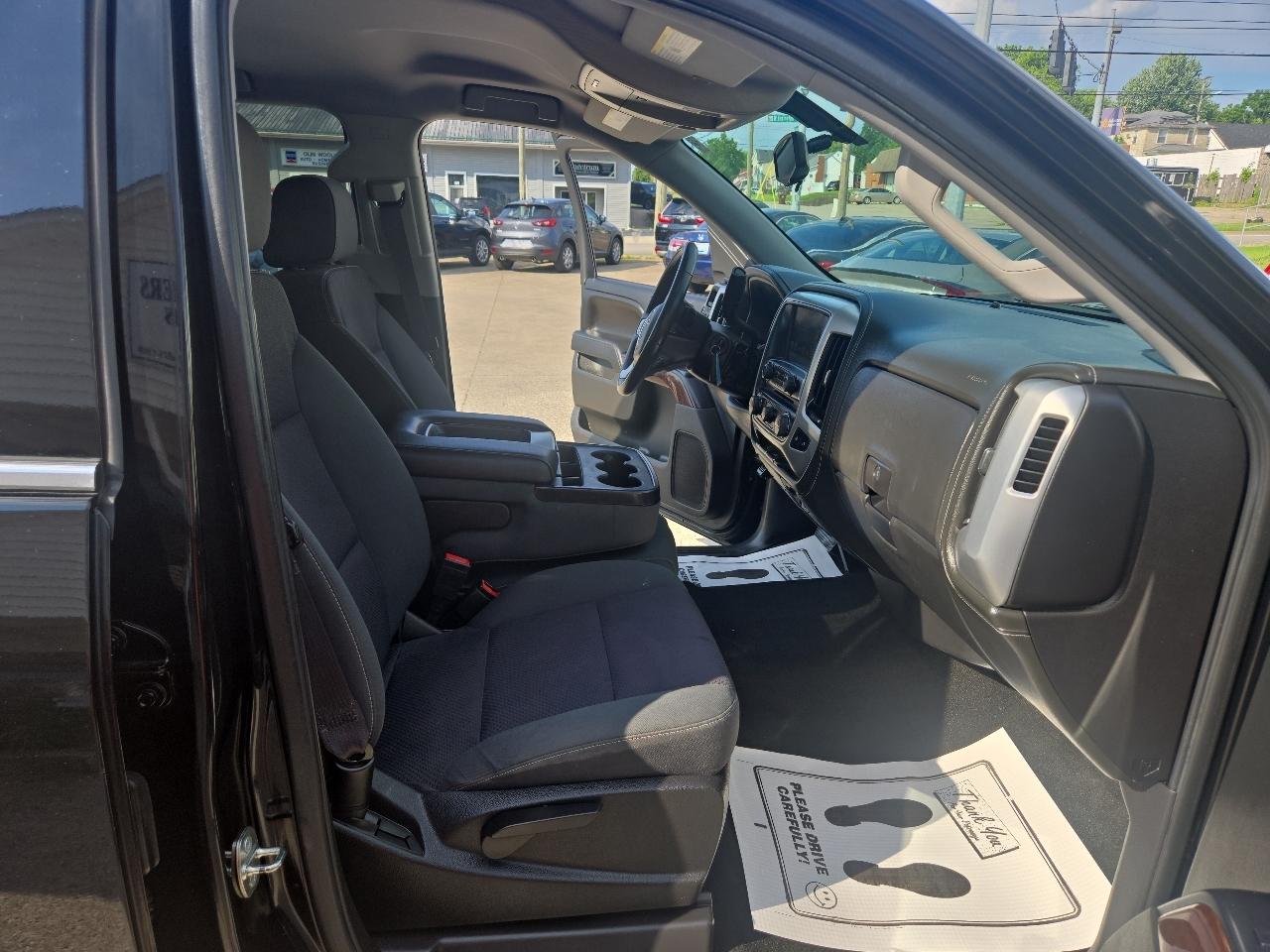 GMC Sierra 1500 4WD Crew Cab 143.5" SLE 2016