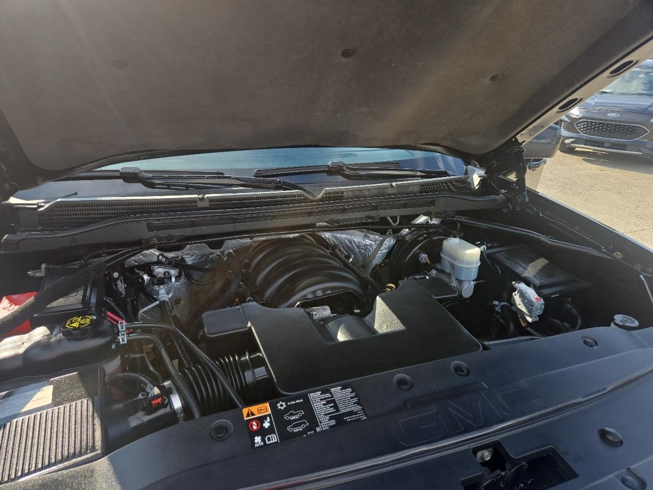 GMC Sierra 1500 4WD Crew Cab 143.5" SLE 2016