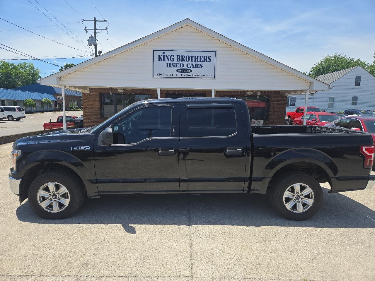 Ford F-150 2WD SuperCrew 145" XLT 2018