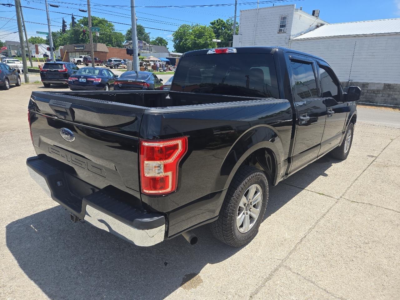 Ford F-150 2WD SuperCrew 145" XLT 2018