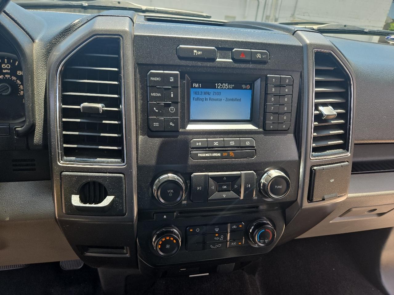 Ford F-150 2WD SuperCrew 145" XLT 2018