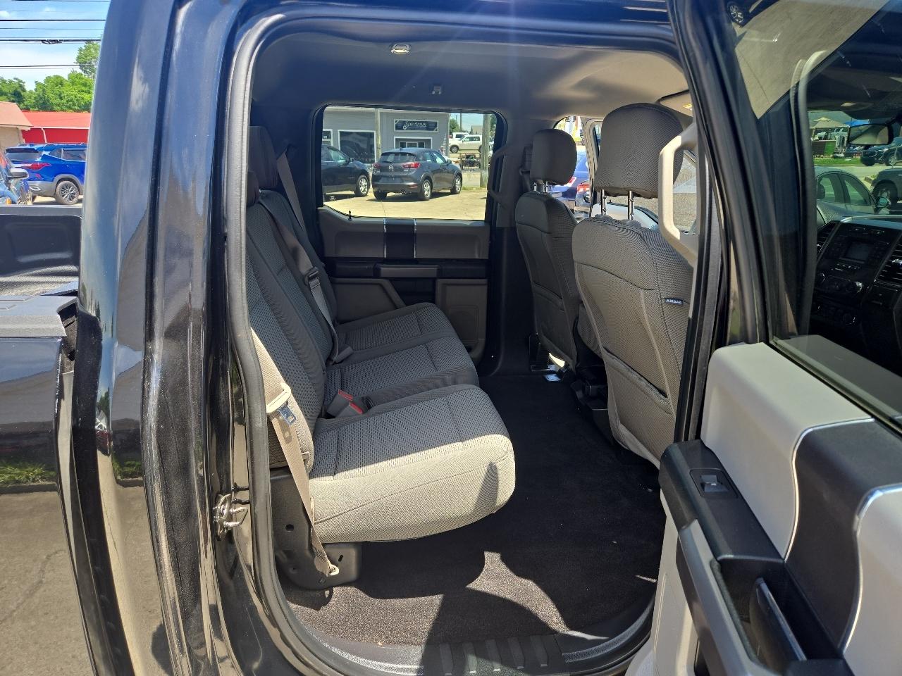 Ford F-150 2WD SuperCrew 145" XLT 2018