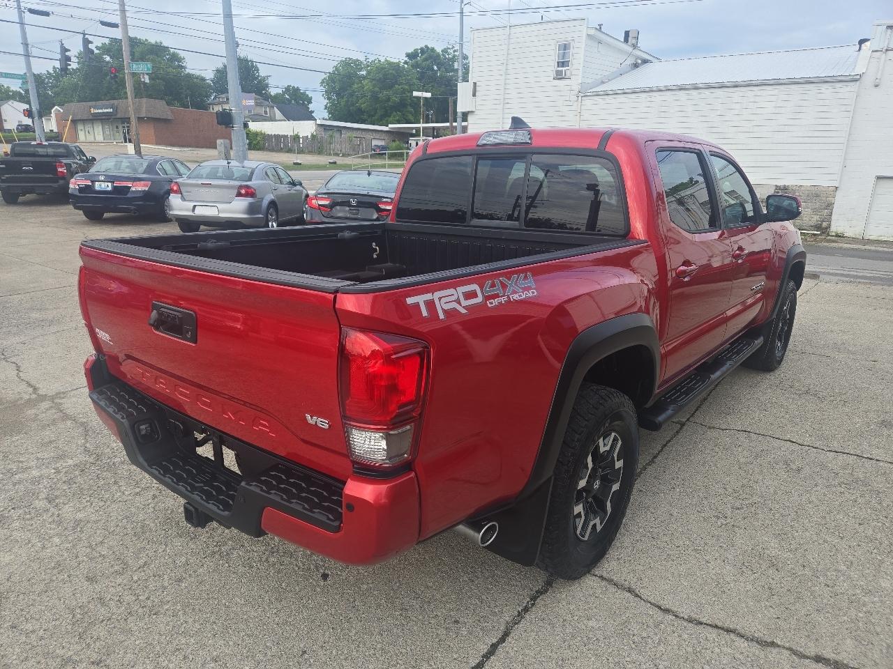 Toyota Tacoma 4WD Double Cab V6 AT TRD Off Road (Natl) 2016