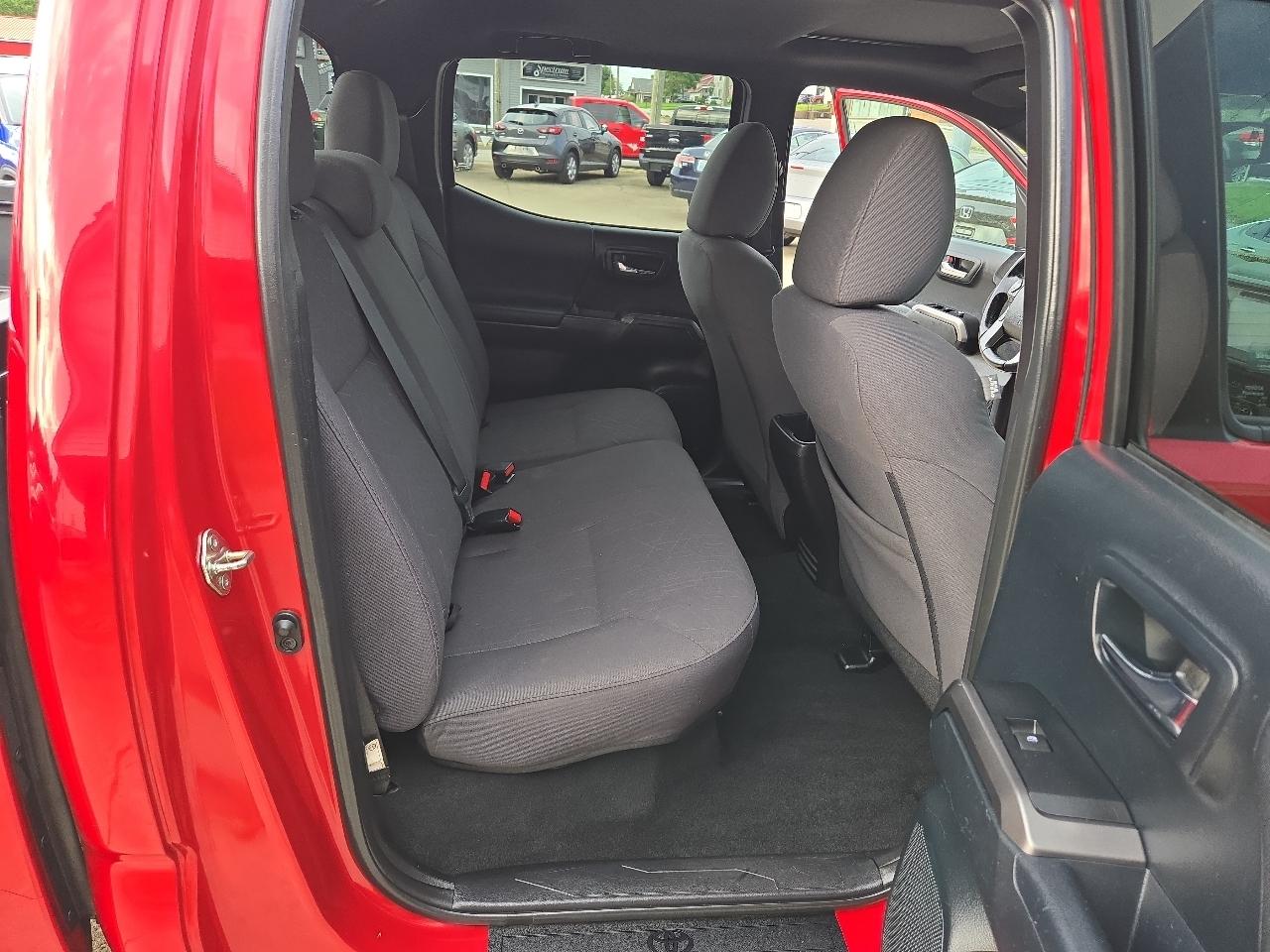 Toyota Tacoma 4WD Double Cab V6 AT TRD Off Road (Natl) 2016