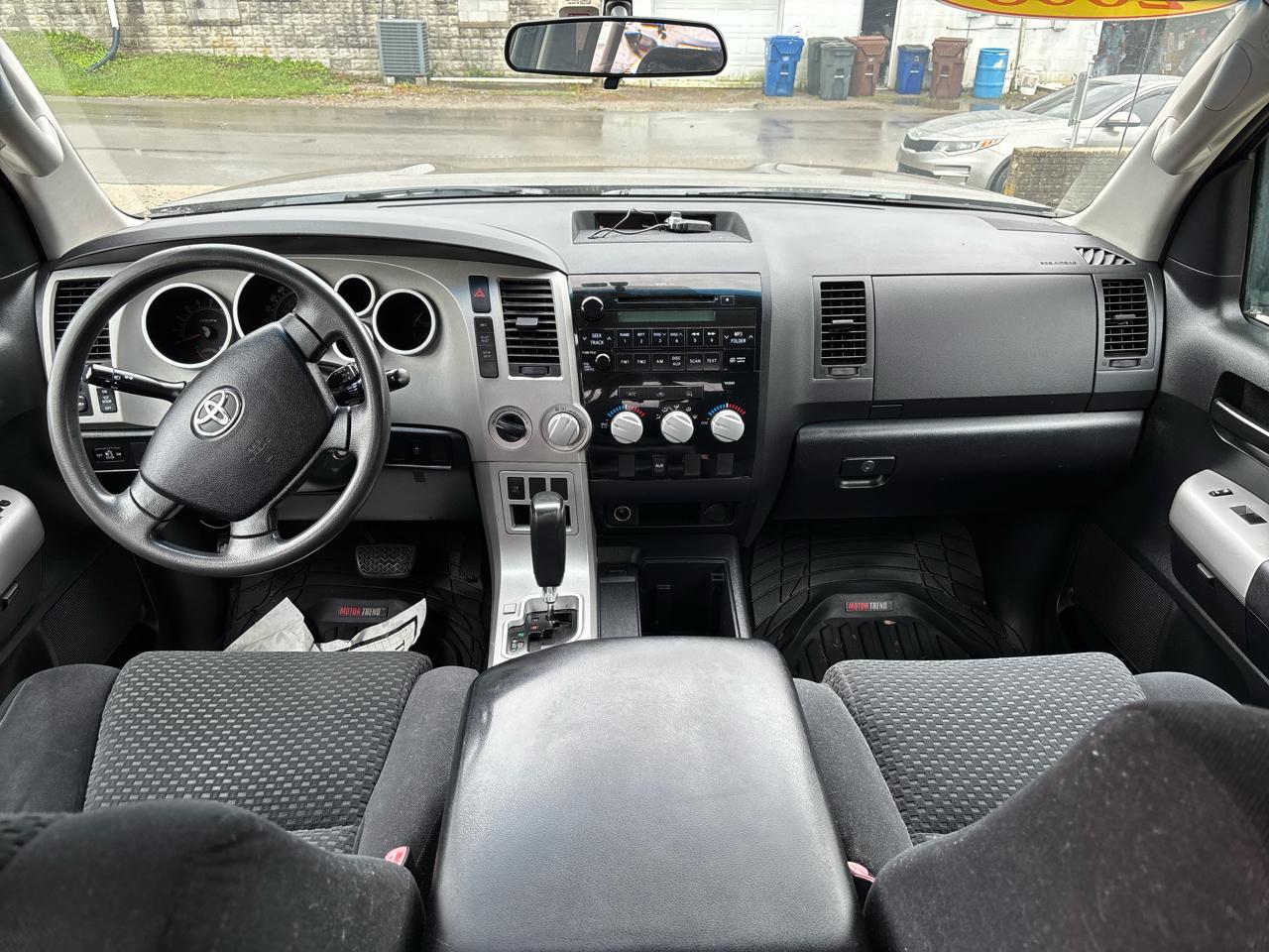 Toyota Tundra 4WD Truck Dbl 5.7L V8 6-Spd AT (Natl) 2008