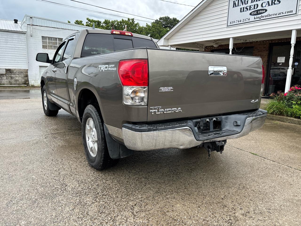 Toyota Tundra 4WD Truck Dbl 5.7L V8 6-Spd AT (Natl) 2008