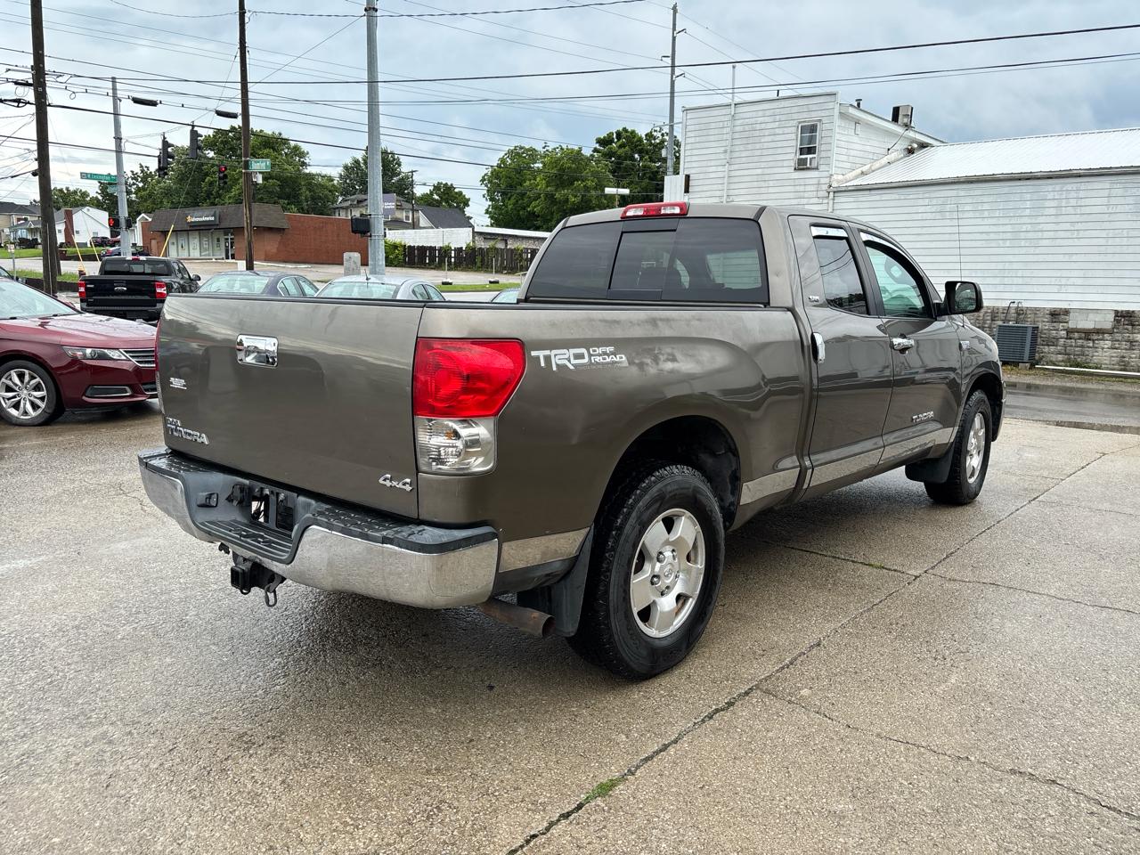 Toyota Tundra 4WD Truck Dbl 5.7L V8 6-Spd AT (Natl) 2008