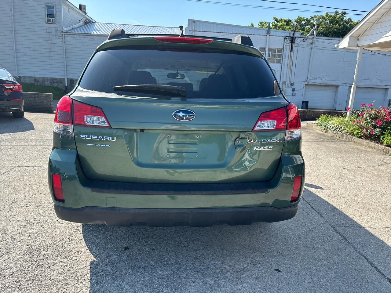 Subaru Outback 4dr Wgn H4 Auto 2.5i Limited 2012