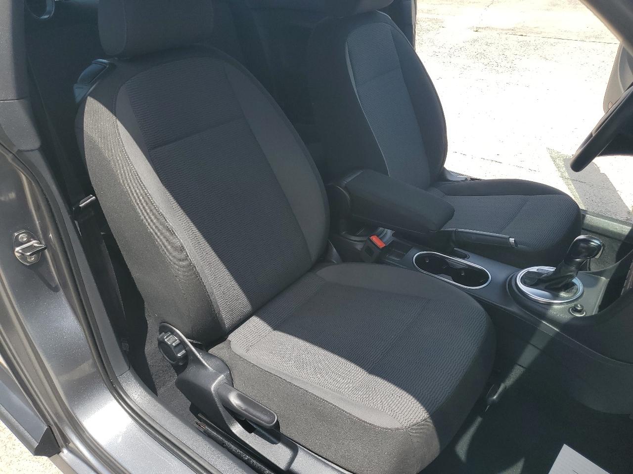 Volkswagen Beetle Coupe 2dr Auto 1.8T Entry PZEV 2014