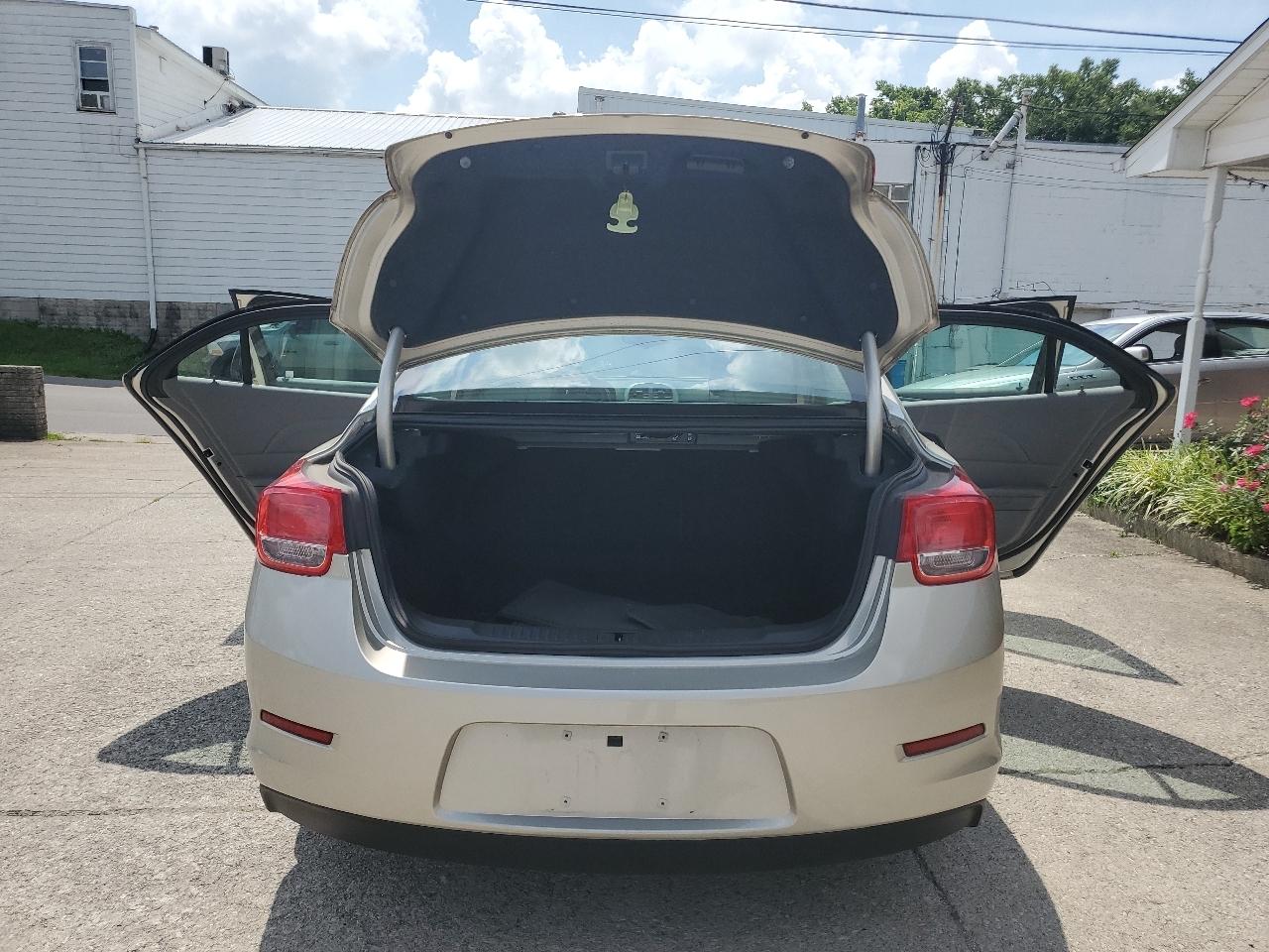 Chevrolet Malibu 4dr Sdn LS w/1LS 2015