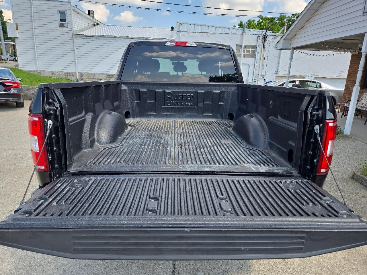 Ford F-150 4WD SuperCab 145" STX 2018
