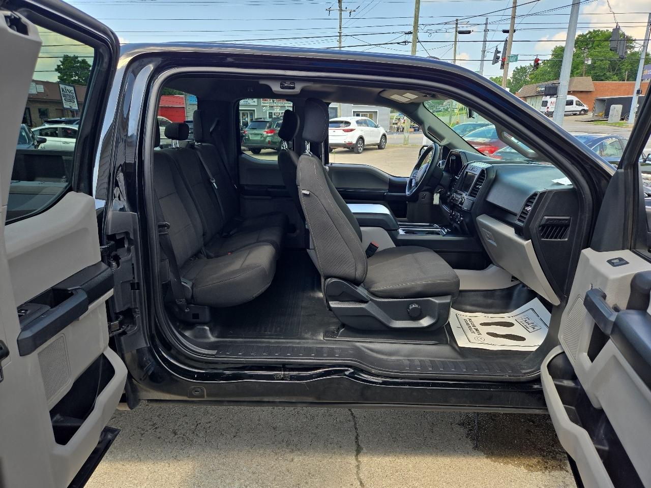 Ford F-150 4WD SuperCab 145" STX 2018