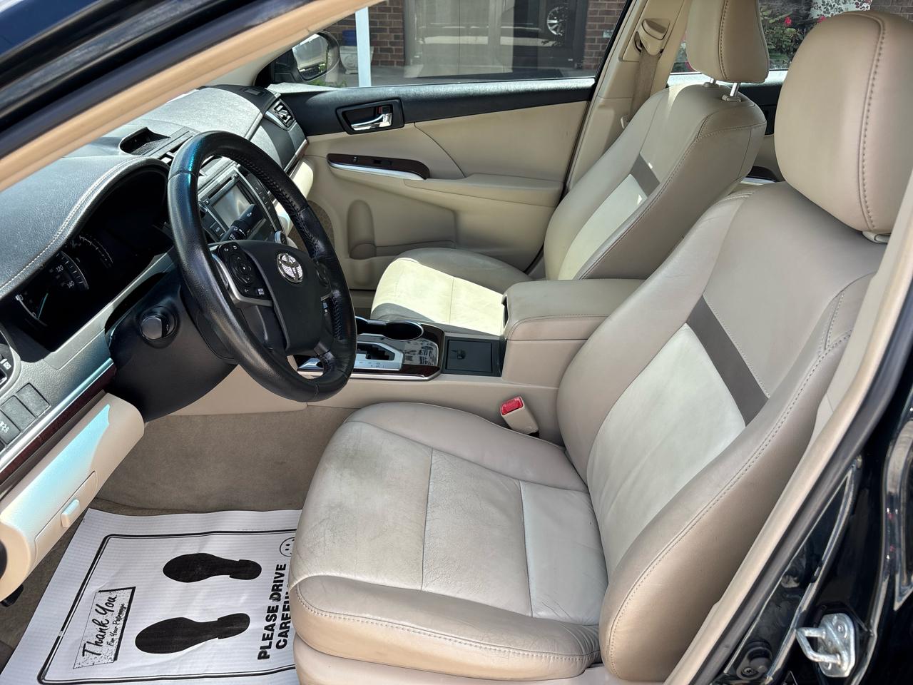 Toyota Camry 4dr Sdn V6 Auto XLE (Natl) 2012