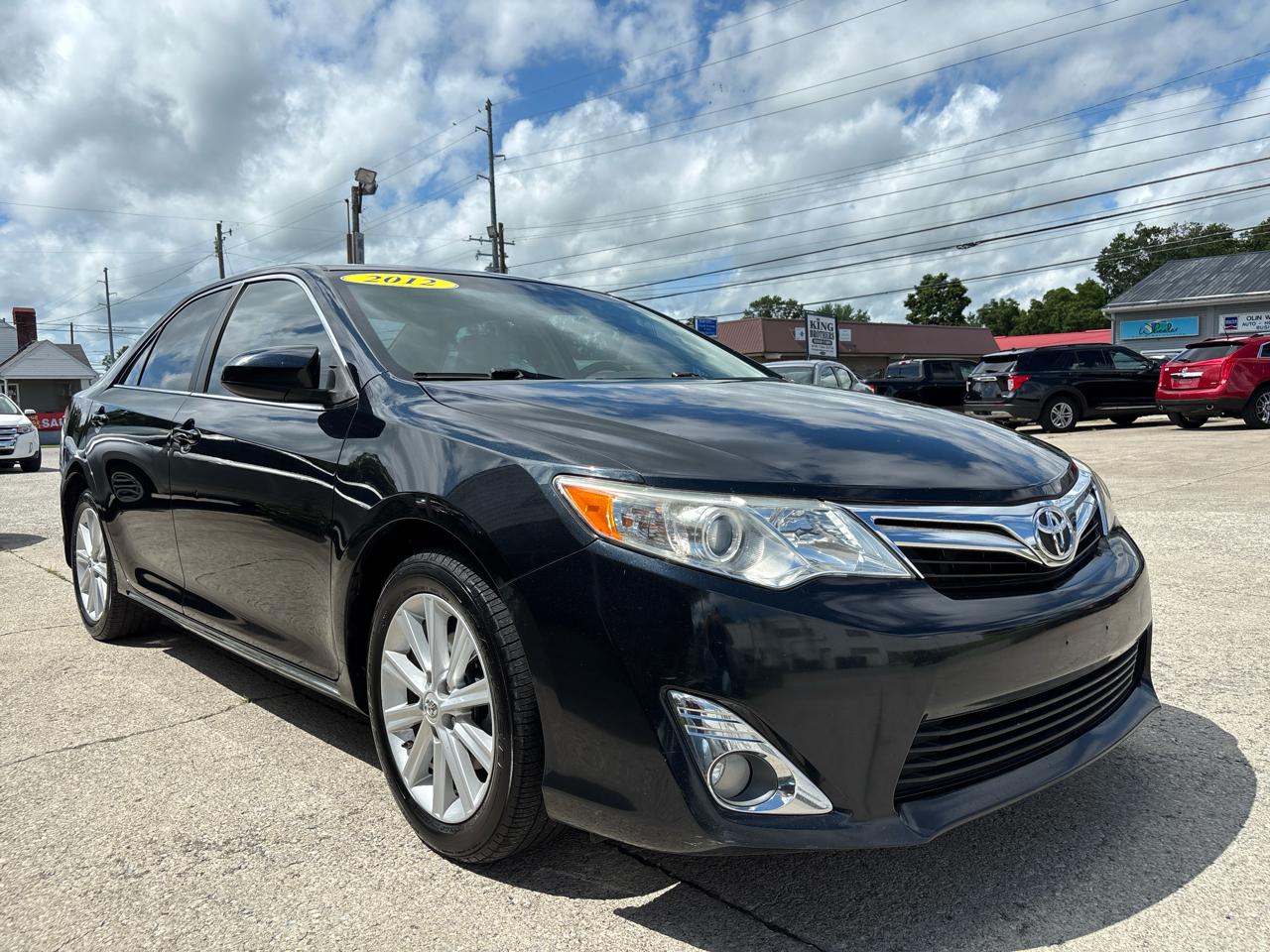 Toyota Camry 4dr Sdn V6 Auto XLE (Natl) 2012