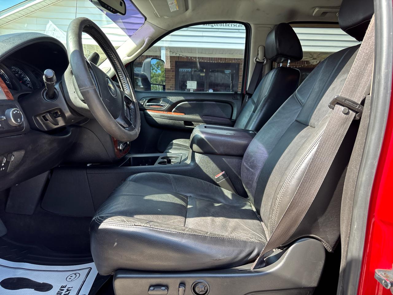 Chevrolet Silverado 2500HD 4WD Crew Cab 153" LTZ 2008