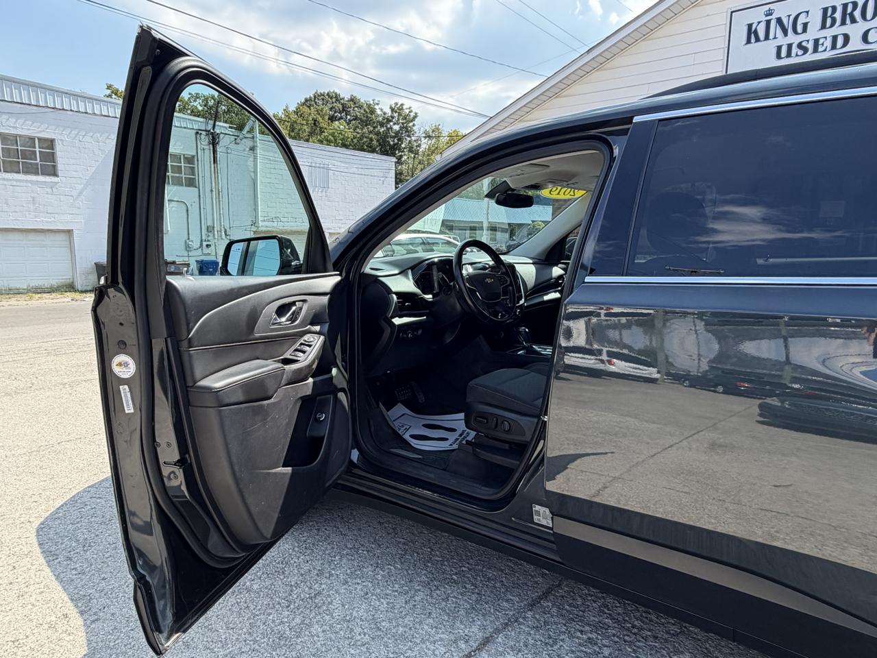 Chevrolet Traverse FWD 4dr LT Cloth w/1LT 2019