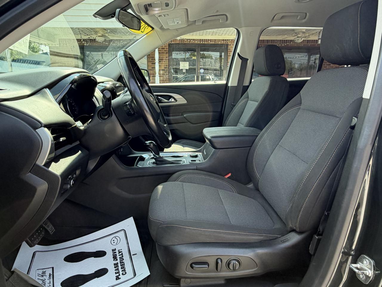 Chevrolet Traverse FWD 4dr LT Cloth w/1LT 2019