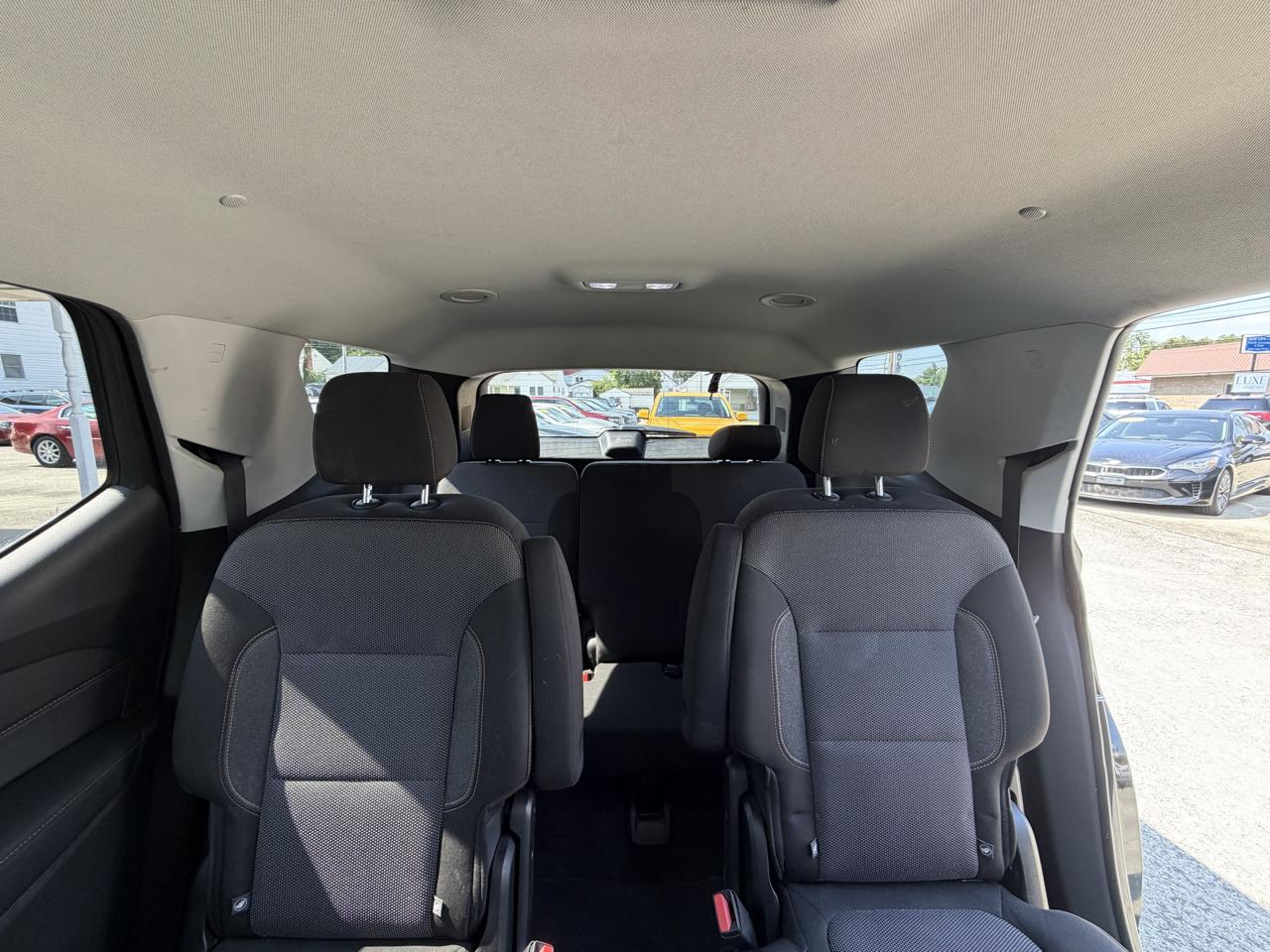 Chevrolet Traverse FWD 4dr LT Cloth w/1LT 2019