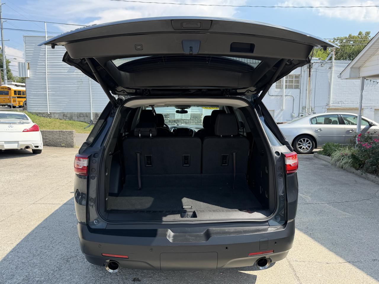 Chevrolet Traverse FWD 4dr LT Cloth w/1LT 2019