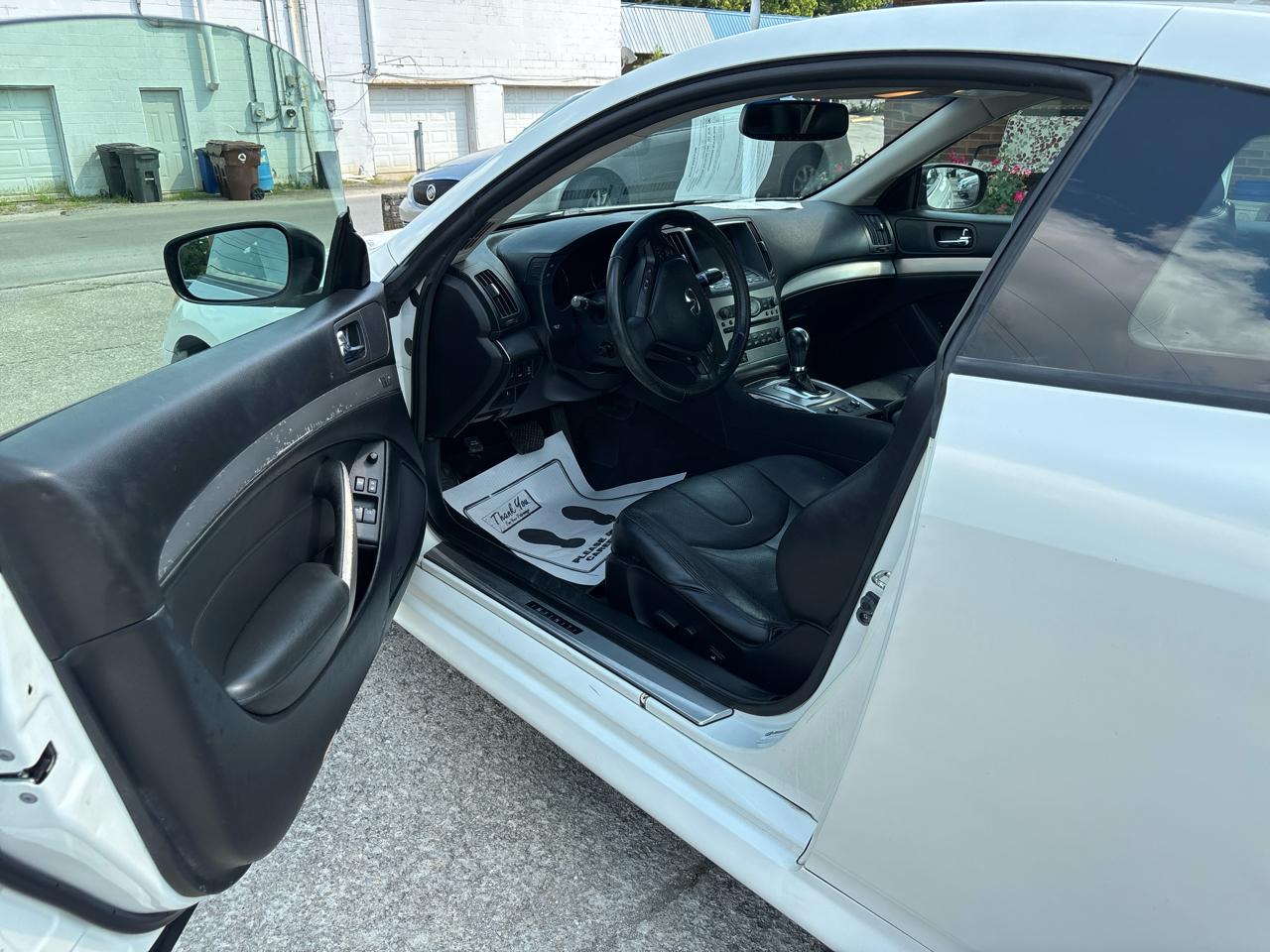 Infiniti G37 Coupe 2dr x AWD 2012