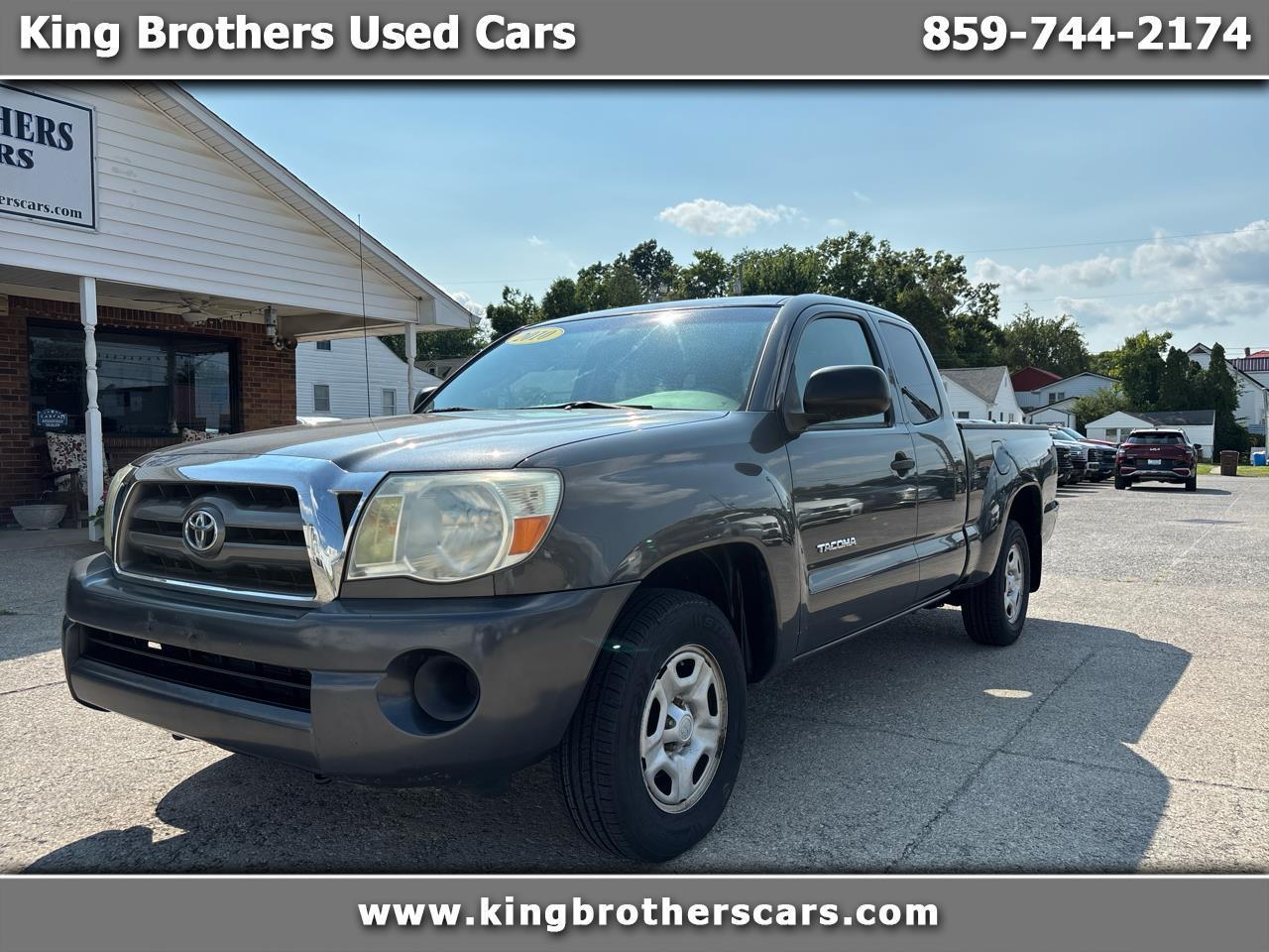 Toyota Tacoma 2WD Access I4 MT (Natl) 2010