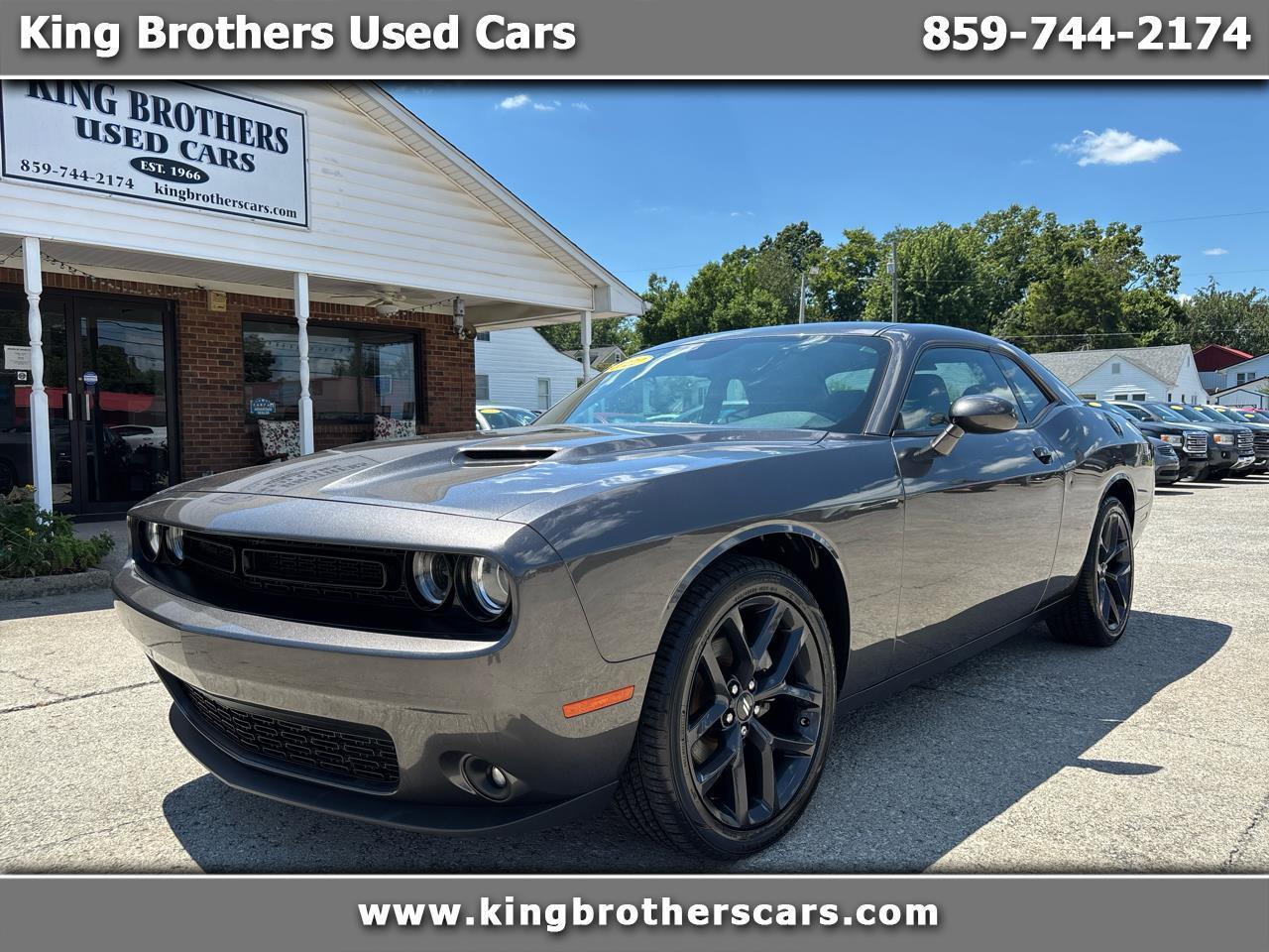 2022 Dodge Challenger SXT RWD