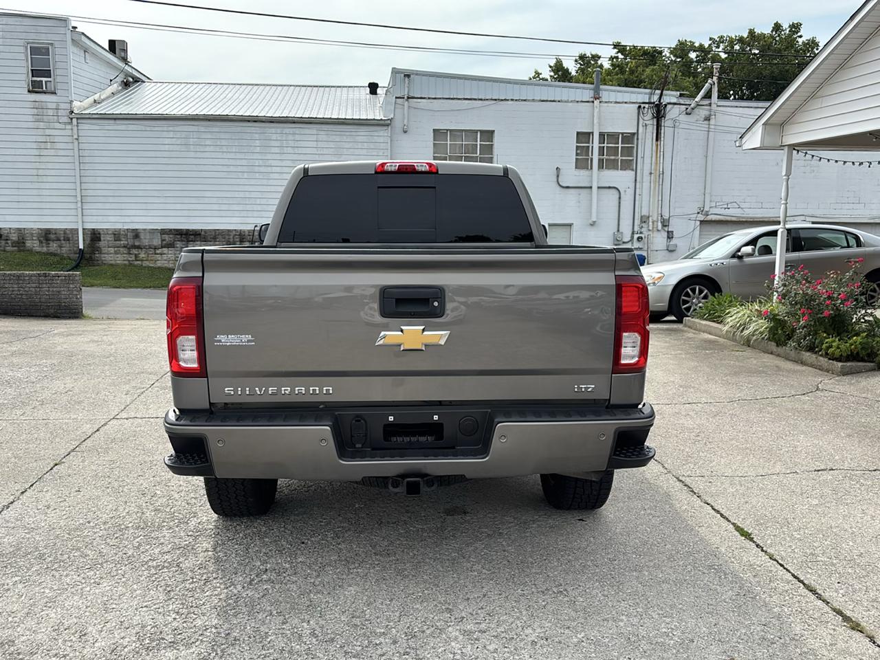 Chevrolet Silverado 1500 4WD Double Cab 143.5" LTZ w/2LZ 2017
