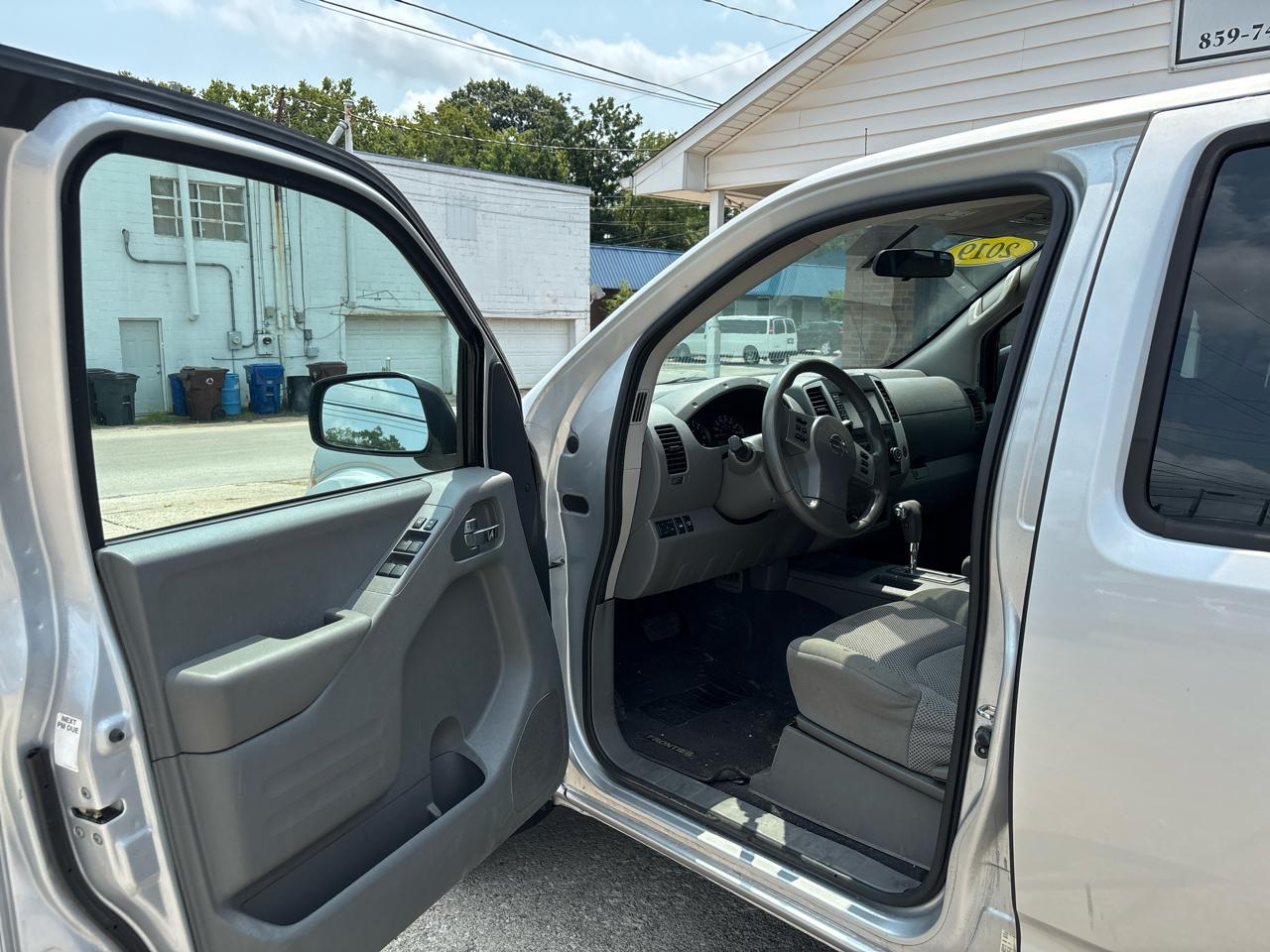 Nissan Frontier Crew Cab 4x4 SV Auto 2019