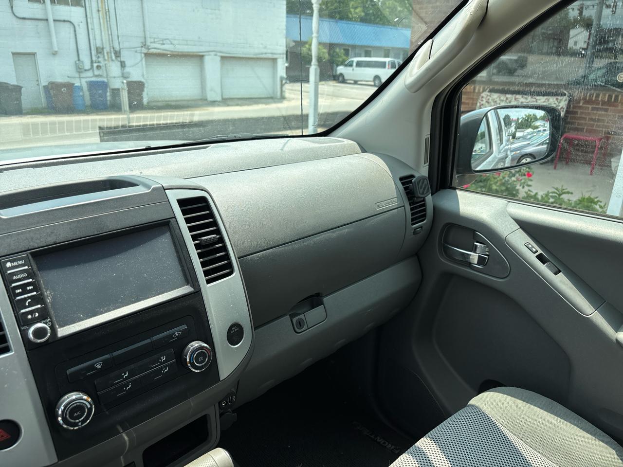 Nissan Frontier Crew Cab 4x4 SV Auto 2019