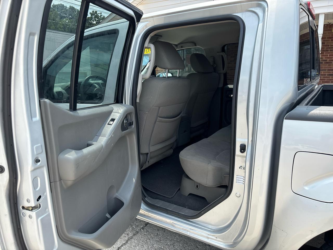 Nissan Frontier Crew Cab 4x4 SV Auto 2019