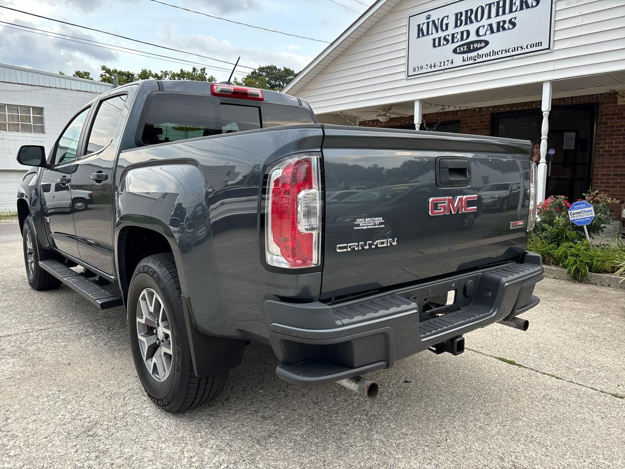GMC Canyon 4WD Crew Cab 128.3" SLE 2015