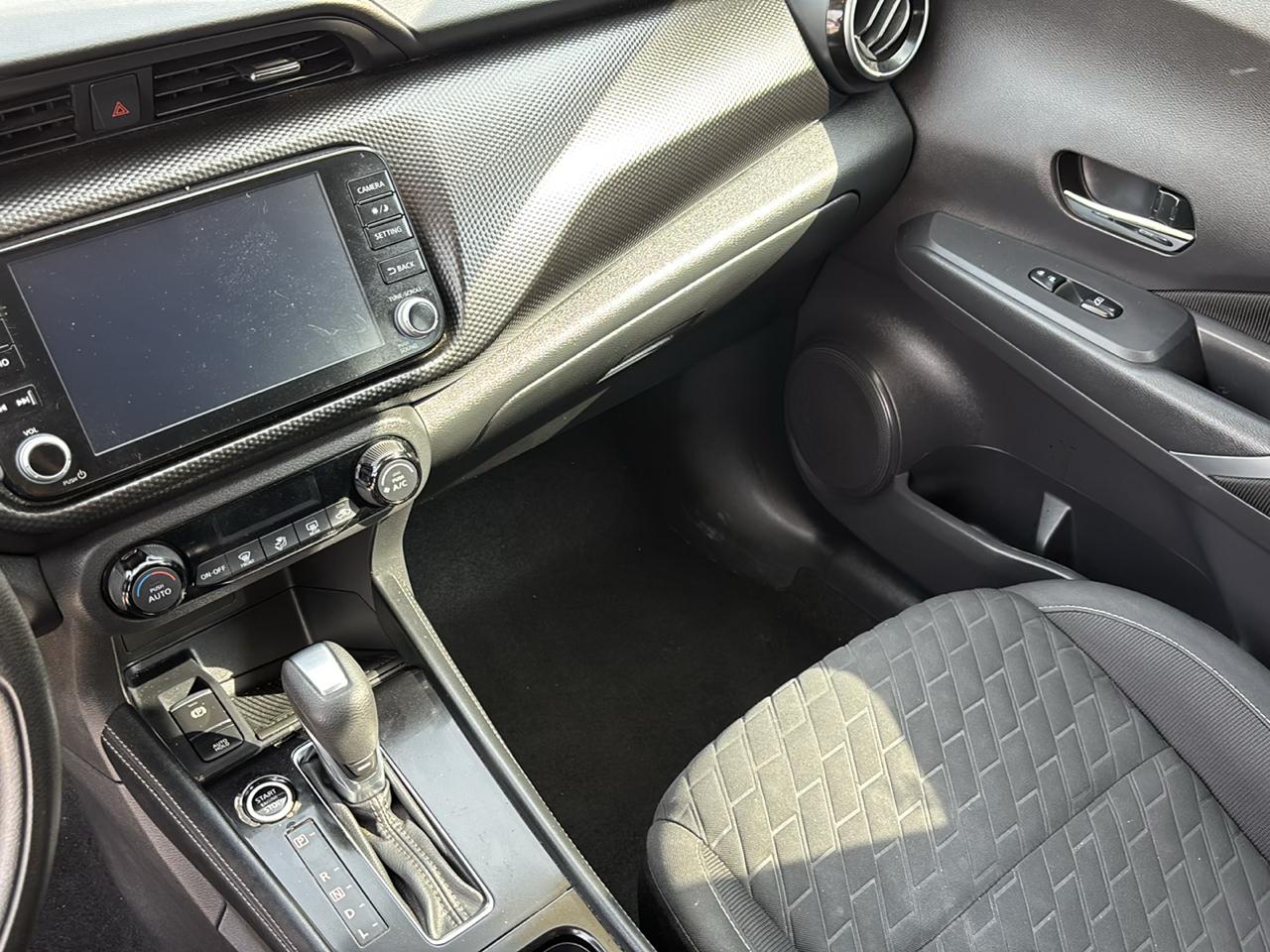 Nissan Kicks SV FWD 2021