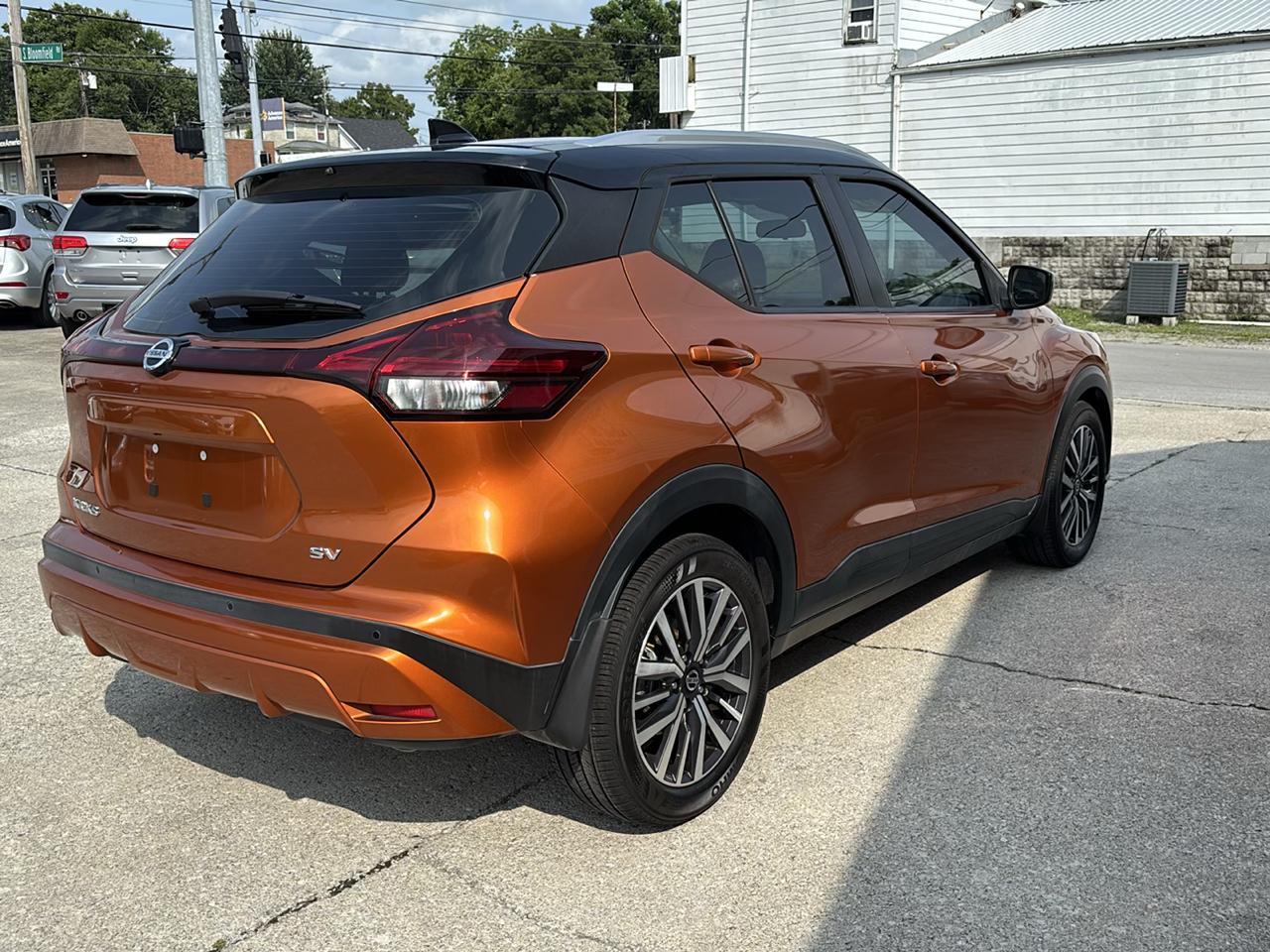 Nissan Kicks SV FWD 2021