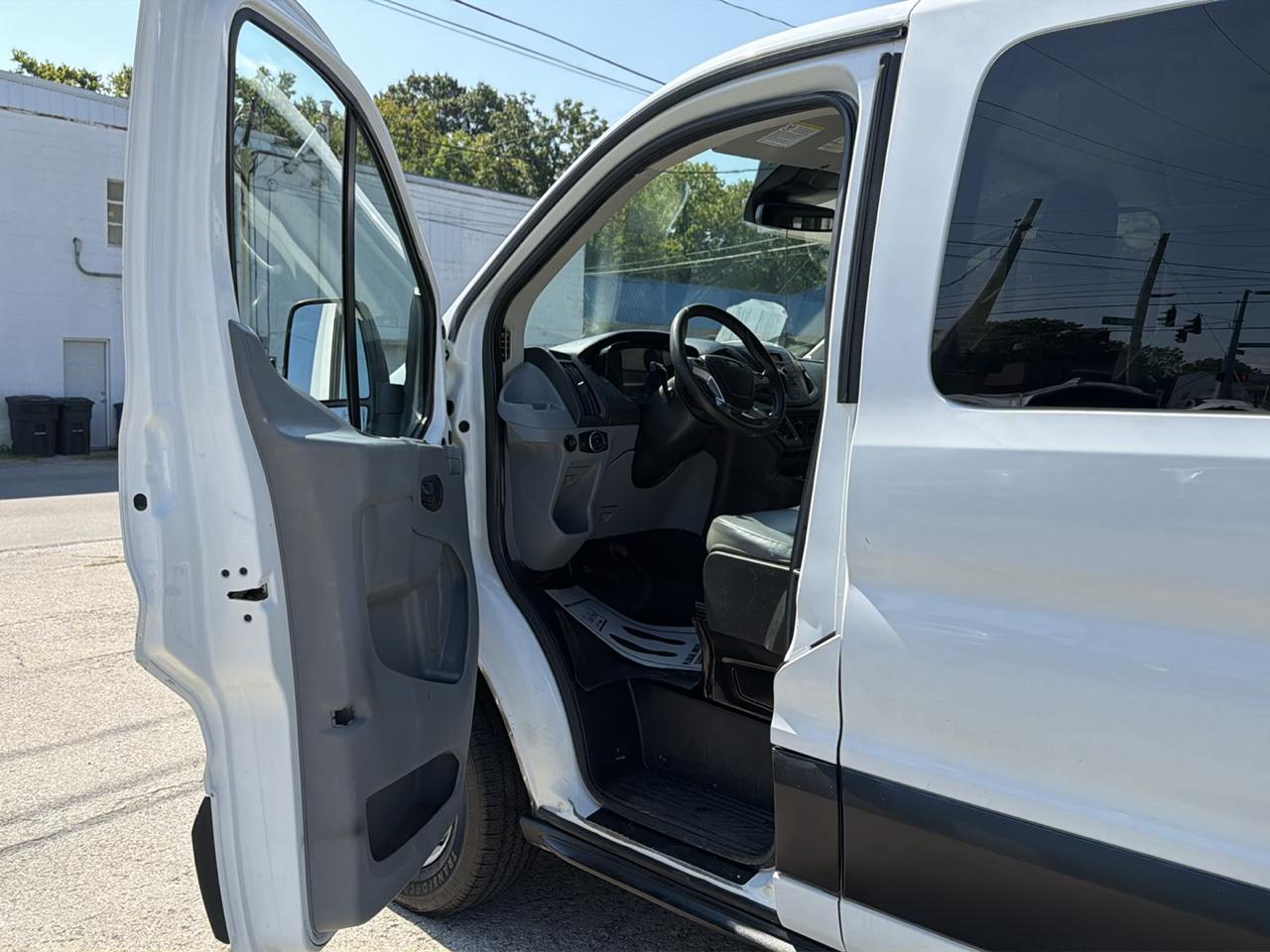 Ford Transit Passenger Wagon T-350 148" Low Roof XLT Sliding RH Dr 2019