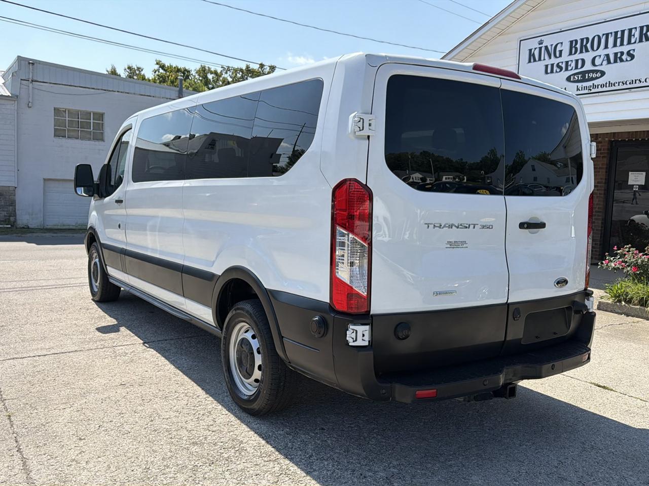 Ford Transit Passenger Wagon T-350 148" Low Roof XLT Sliding RH Dr 2019