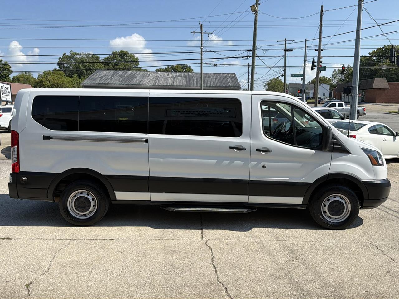 Ford Transit Passenger Wagon T-350 148" Low Roof XLT Sliding RH Dr 2019
