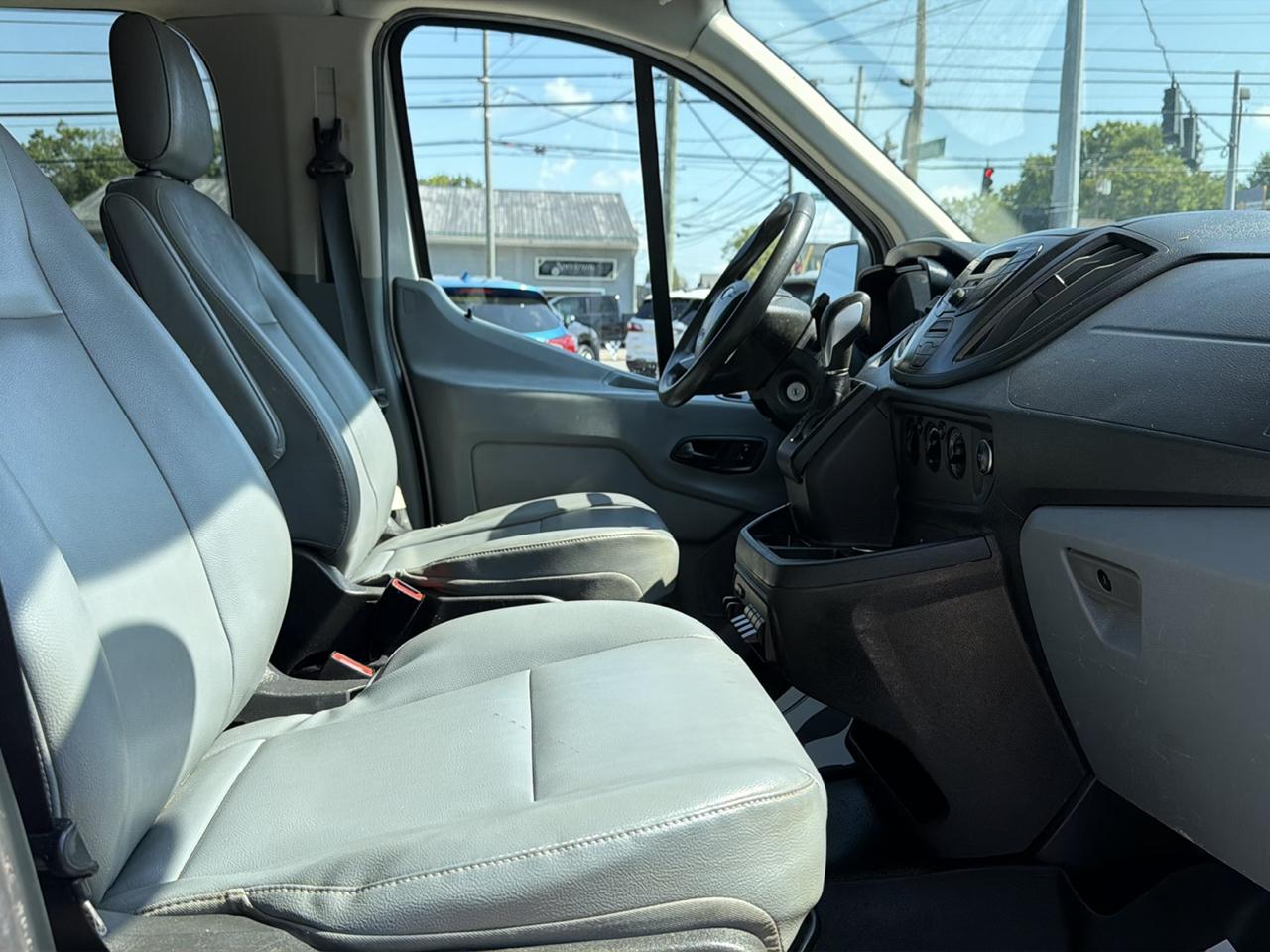 Ford Transit Passenger Wagon T-350 148" Low Roof XLT Sliding RH Dr 2019